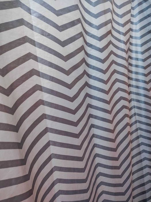 Шторка для душу сіра щільна з утяжувачем по низу JYSK