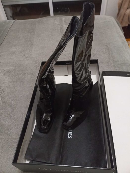 Botas em Verniz Preto, N.º 37 - Lanidor - novas