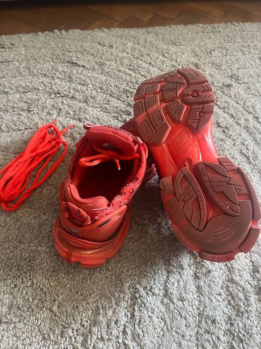 balenciaga runner czerwone