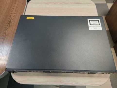 Комутатор Cisco WS-C3750V2-24FS-S