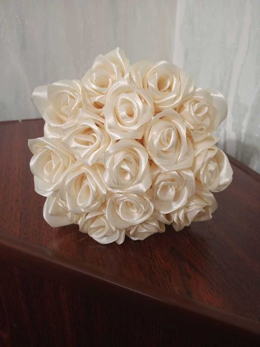 Букети з атласної стрічки