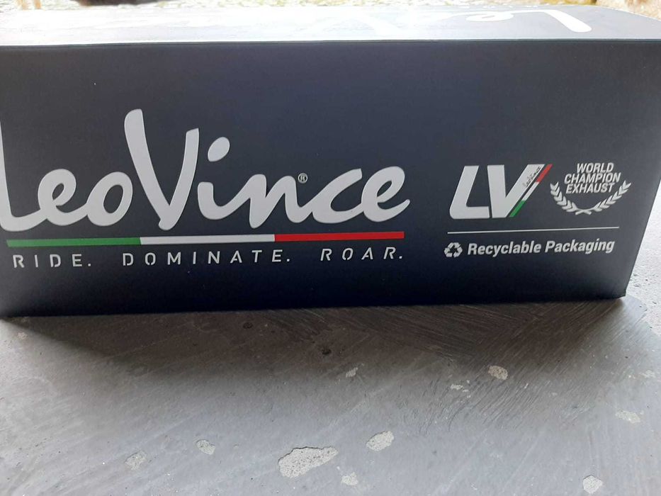 escape leovince honda