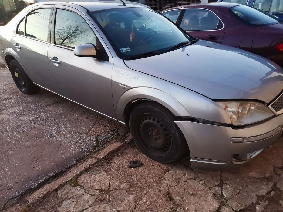 Ford Mondeo MK3 2.0 TDCI  maska zderzak blotnik drzwi lusterko fotel lak 72