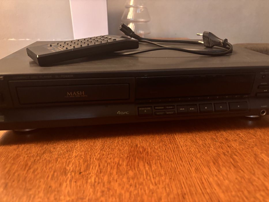 Odwarzacz CD Technics SL-PG440A