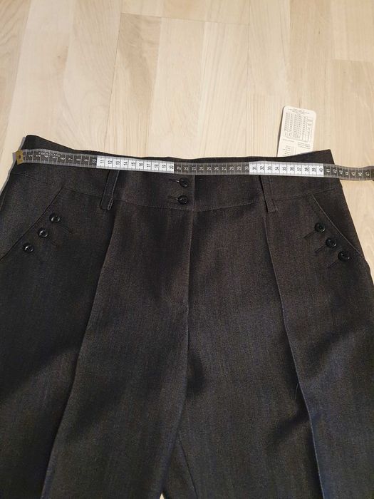 Spodnie damskie nowe 44