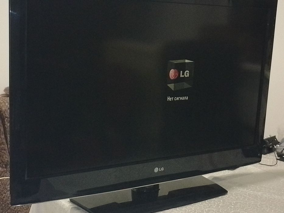 Телевизор LG 42 LD 421