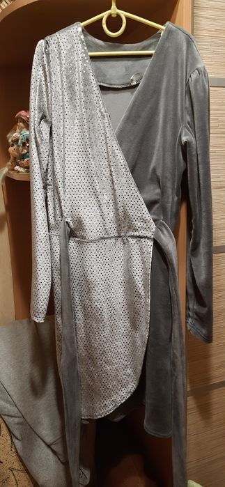 Продам нарядное платье