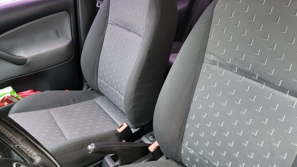 Шкода Октавія Тур 1.6 газ/бензин 2008