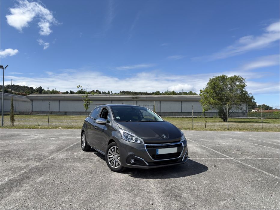 Peugeot 208 1.6 BlueHDI  style 2017