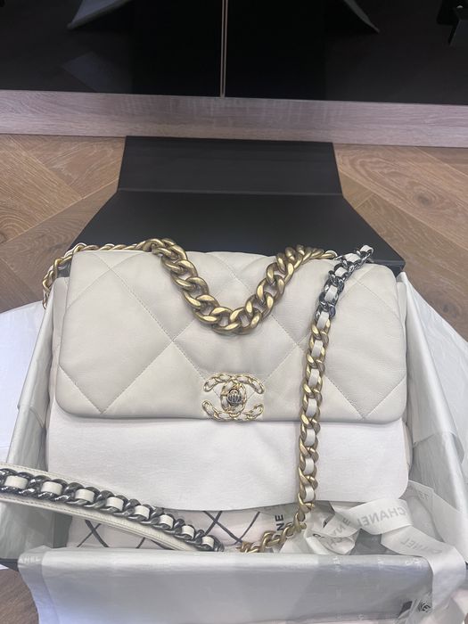 Chanel 19 оригинал