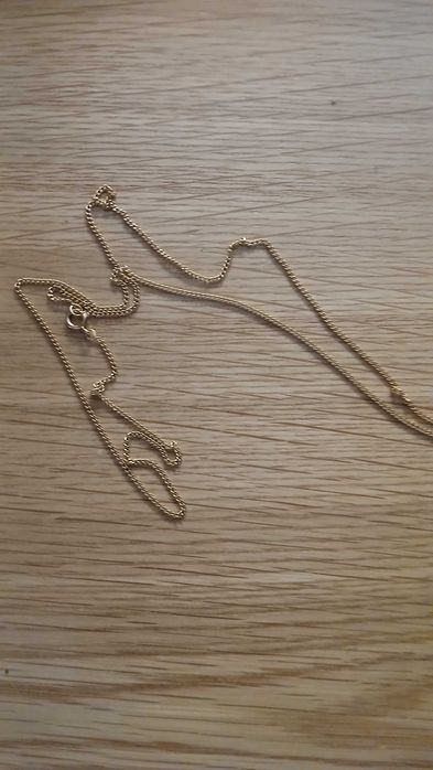 Fio de ouro 19k como novo.