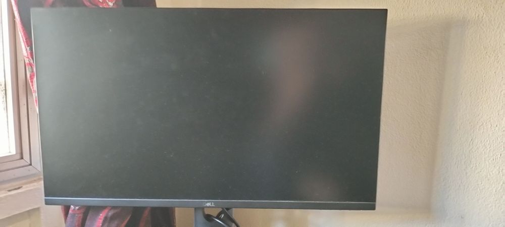 Portátil, monitor, teclado,rato