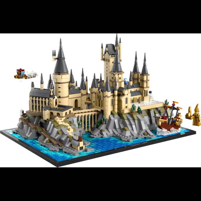 Конструктор Hogwarts Castle and Grounds (76419) на 2660 деталей