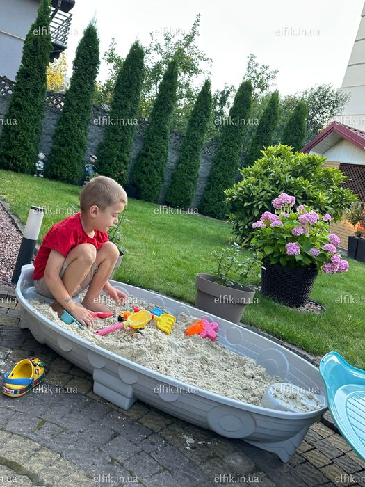 Дитяча пісочниця-басейн у формі кораблика