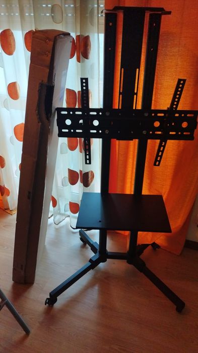 Suporte para TV, PC, e box móvel com rodas