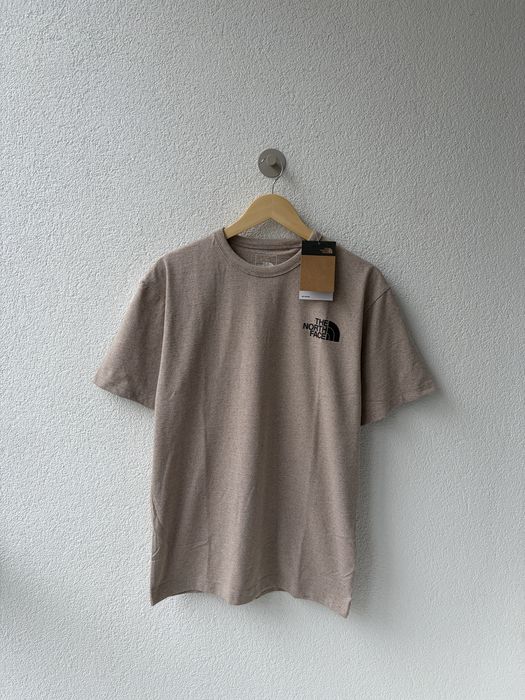 Футболка the north face