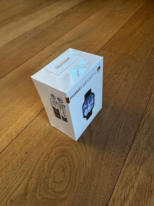 Smartwatch HUAWEI Watch Fit 4 w kolorze czarnym