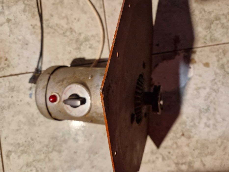 silnik bezszczotkowy z wyłacznikiem i mocowaniem silnika i napędu