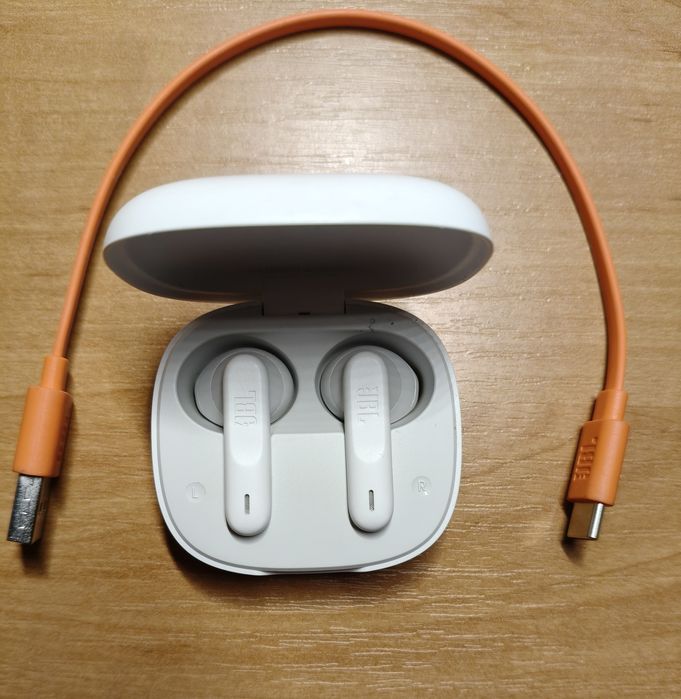 Навушники JBL Wave 300TWS на запчастини/ під відновлення