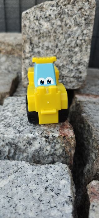 Samochód auto walec z oczami, Tonka 10 cm