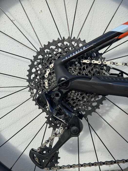 Mondraker F-Podium Carbon - Size M