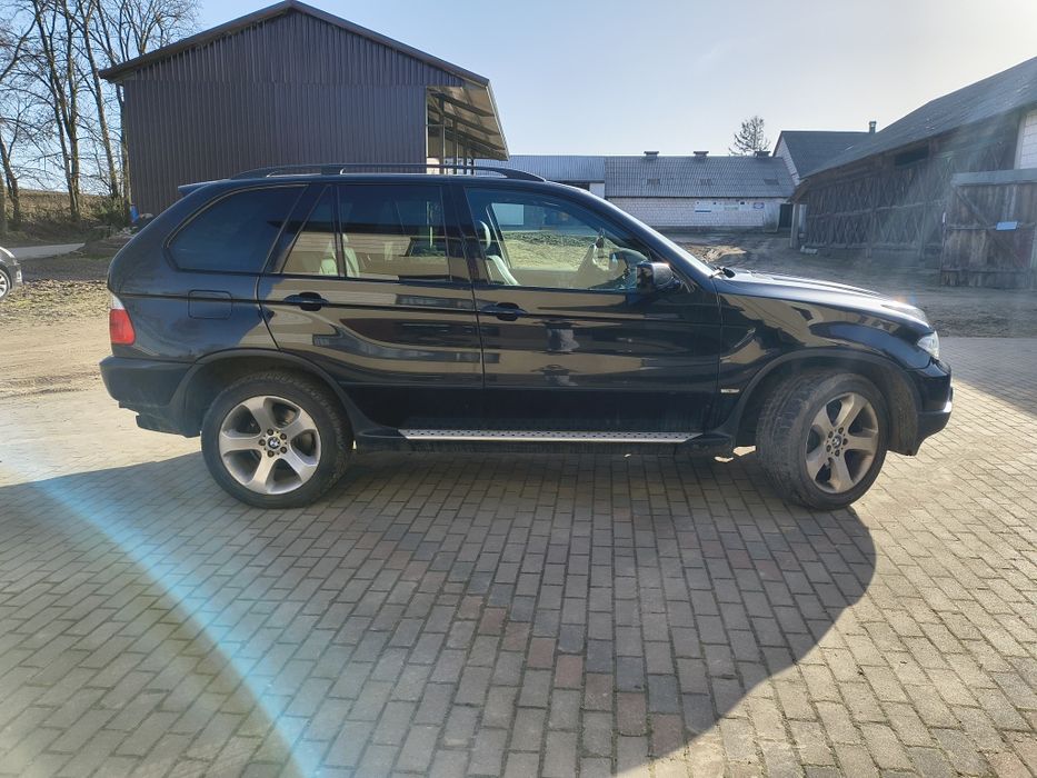 Samochód osobowy BMW X5