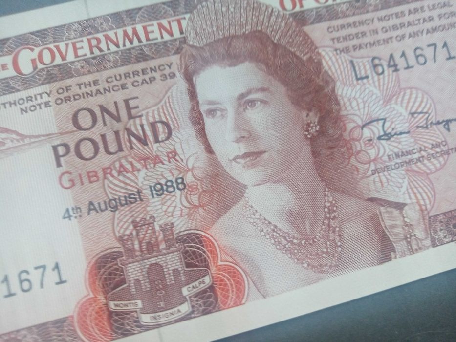 Gibraltar 1 Libra 1988 Rainha Isabel II nova