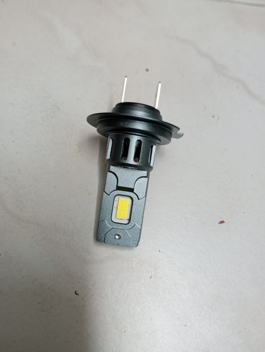 Lâmpada farol H7