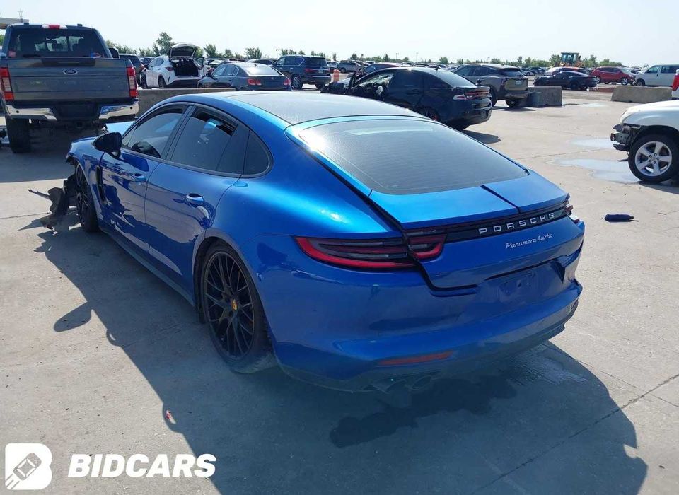 Porsche Panamera (971) Turbo 2017 roku AWD – model USA.