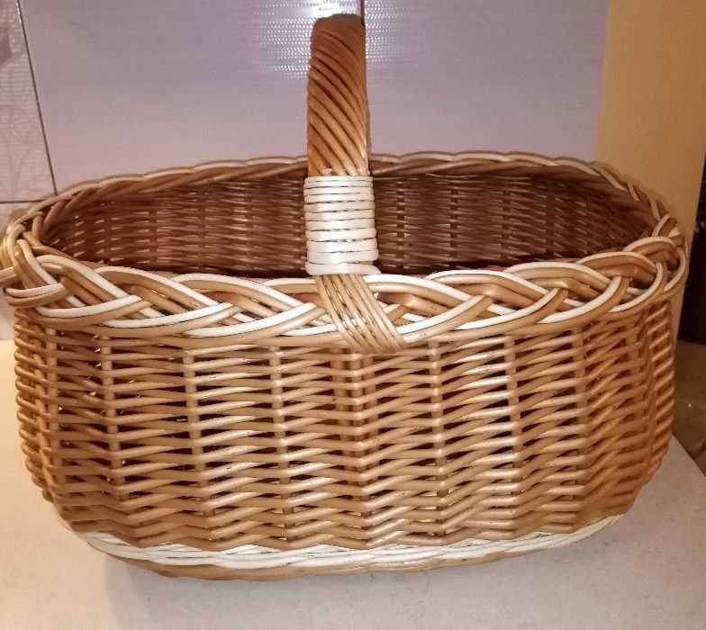 Koszyk wiklinowy