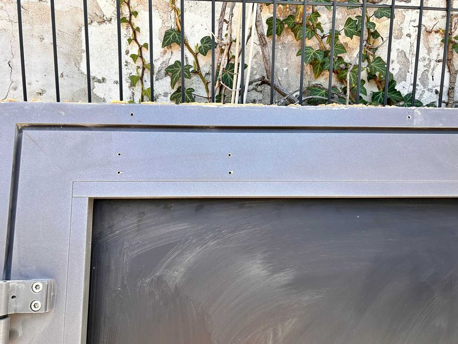 Drzwi wewnętrzne aluminiowe
