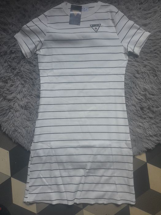 Nowa sukienka prążek roz L/XL logo guess