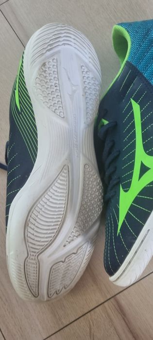 Mizuno halówki jak nowe 41