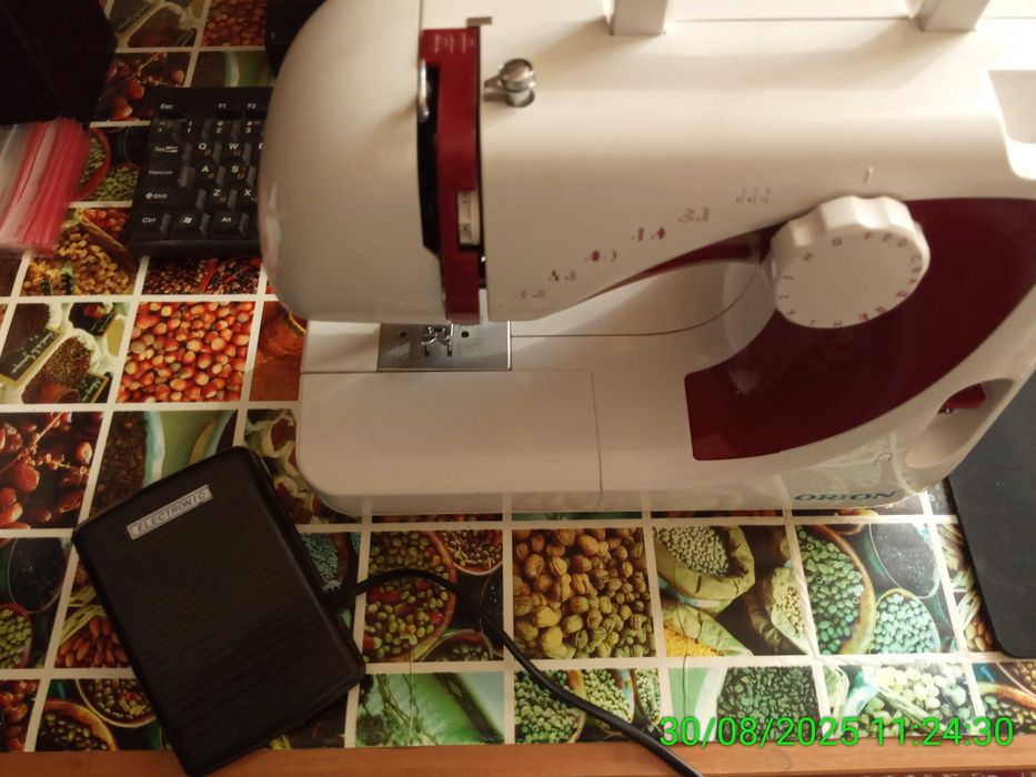 Швейна машина ORION.