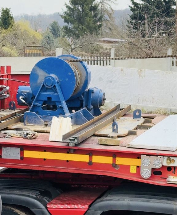 Pomoc drogowa transport wciągarka  tiefbett