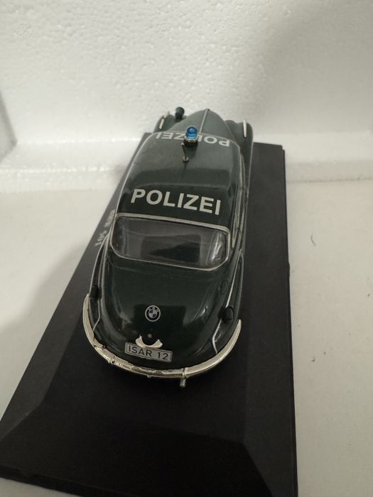BMW 501 escala 1:43