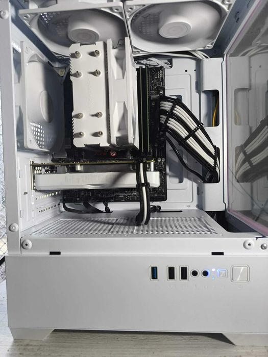 | Gamingowy PC | GTX 1650 | I5-8400 | 16GB RAM | WIN 11 |