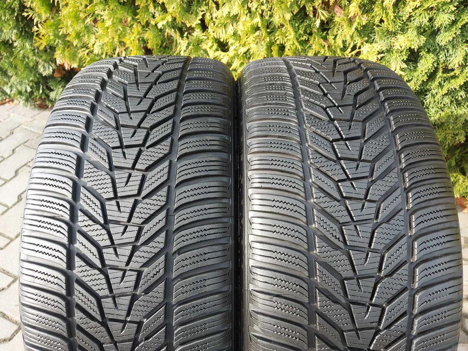 Para 245/40R19 98V XL FR Hankook Winter Icept Evo 3 / 8mm