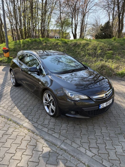 Opel Astra J Gtc 2.0 Cdti 215km