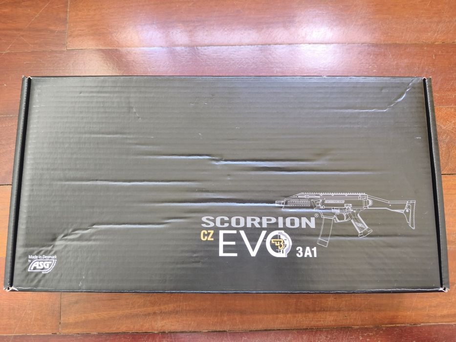 Scorpion Evo 3 Airsoft c/ mala