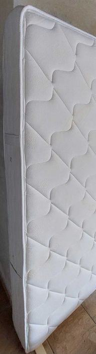 Colchão de Cama de Solteiro