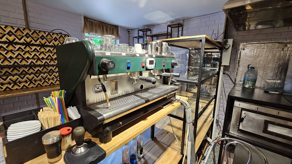 Сдам Маф Хортицкий район с Оборудованием под Кофейню или Варианты