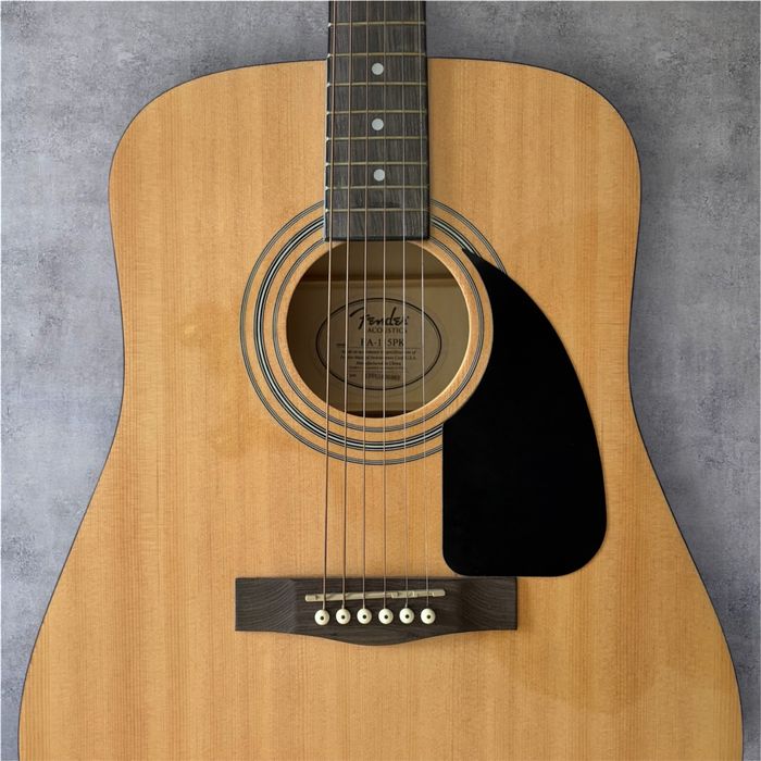 Guitarra acústica Fender