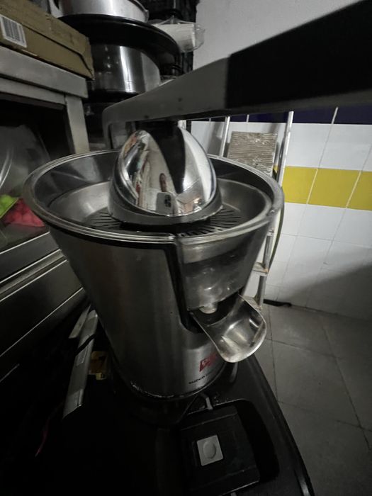 Espremedor de citrinos