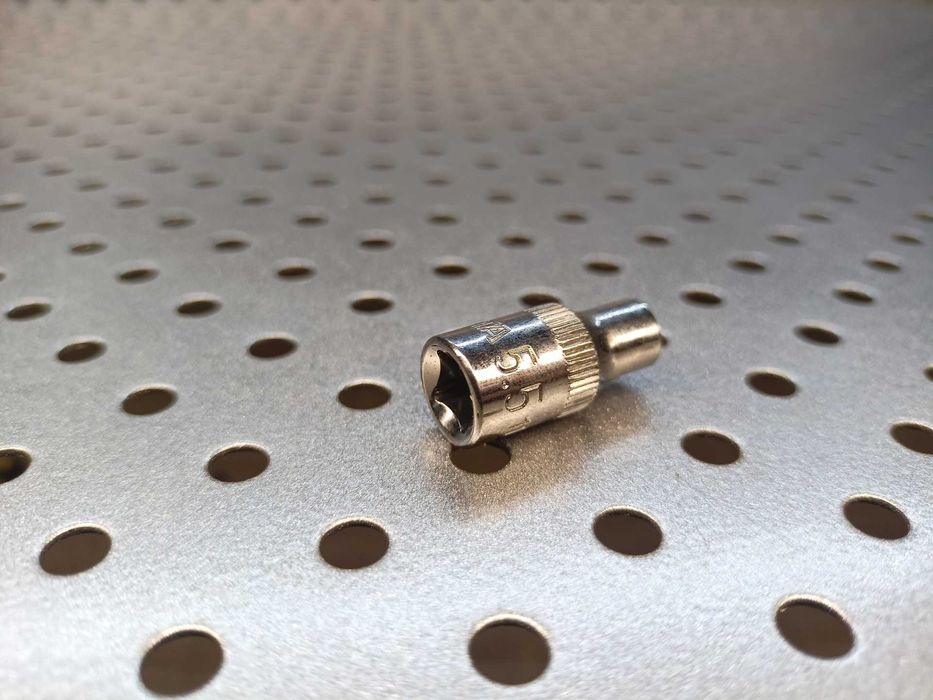 Nasadka 6-kątna 1/4" 5,5 mm Cr-V SATA ST11305SC 5,5mm