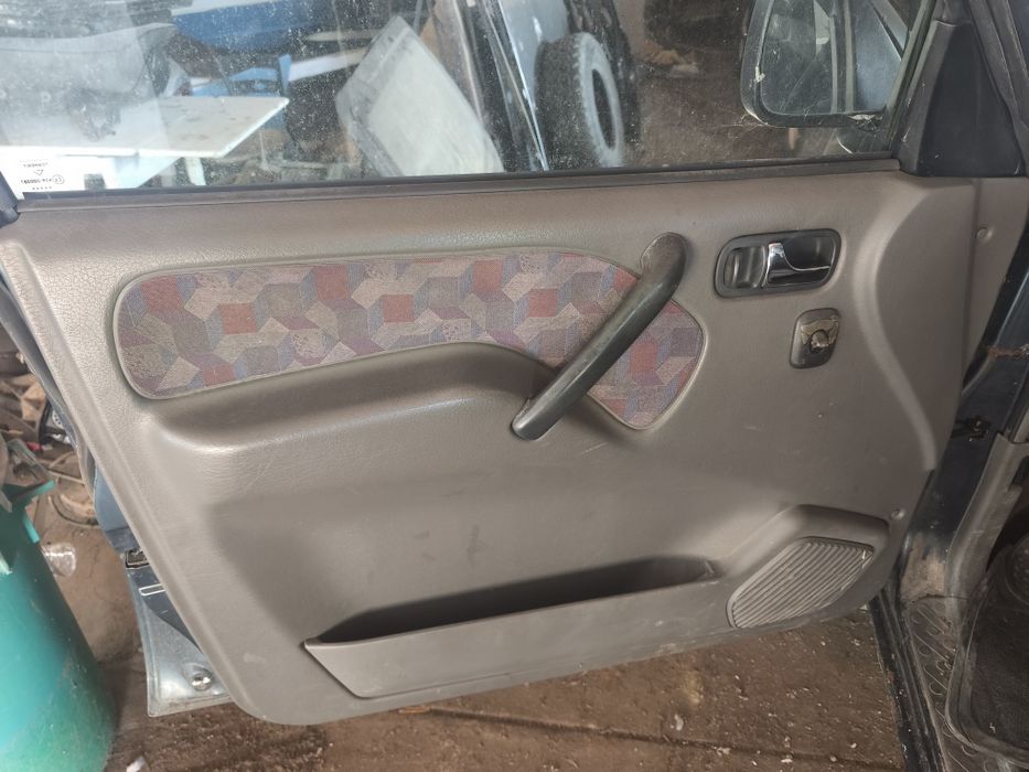 Ford Maverick / Nissan Terrano