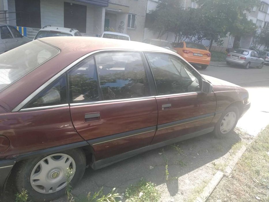 OPEL OMEGA 2.0I 1989р