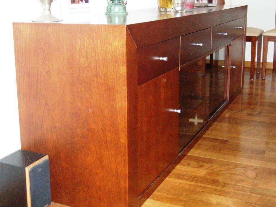 Aparador em cerejeira