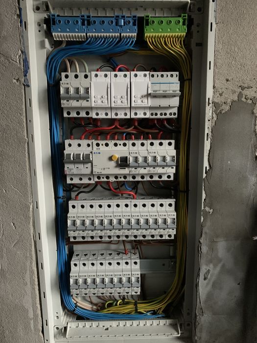 ПОСЛУГИ ЕЛЕКТРИКА

Обслуговуючі райони: Осещина, Хотянівка, Лебедівка,