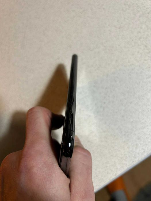 Sprzedam iPhone X, uszkodzony